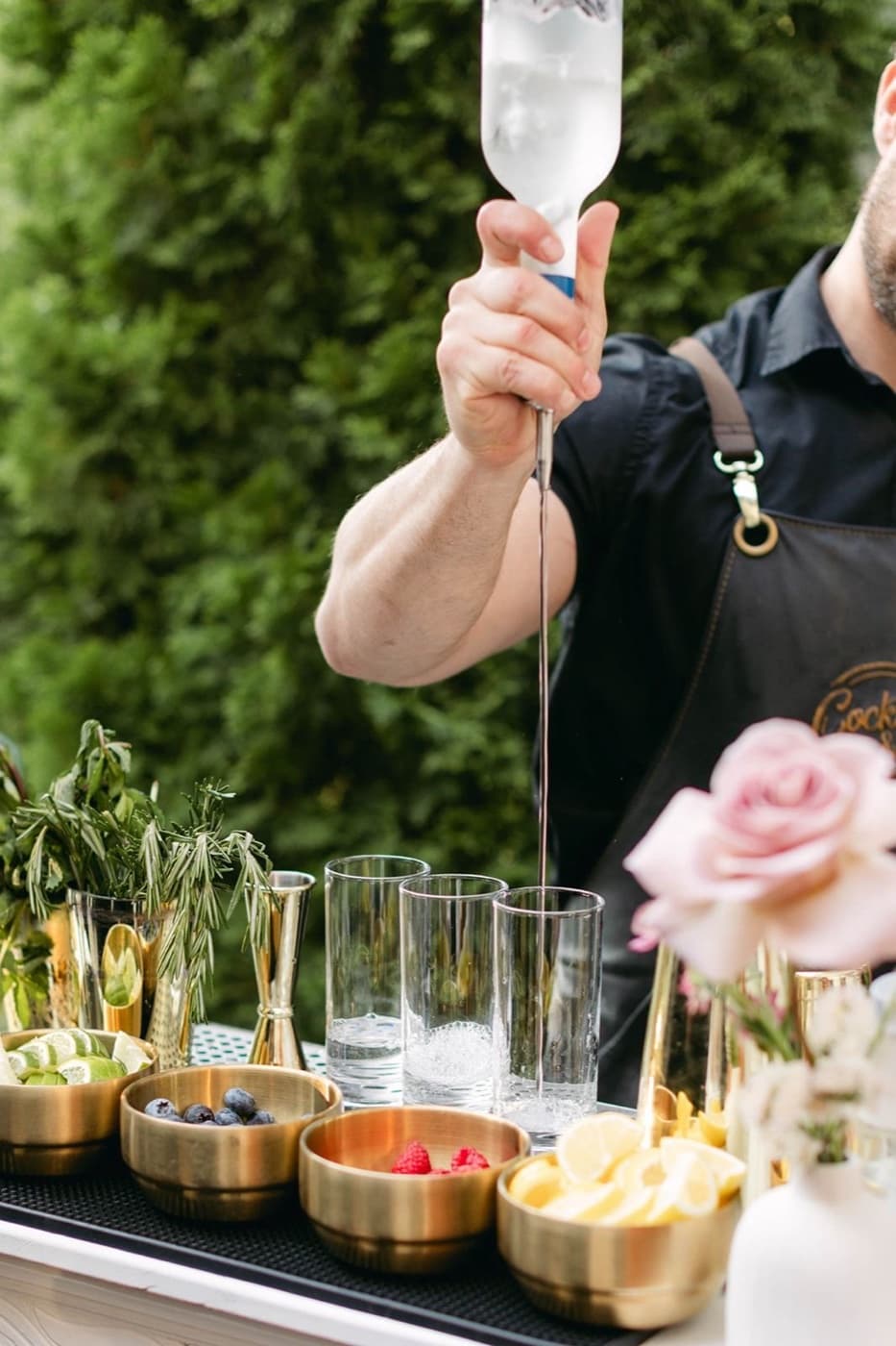 FeFa Event Agency bartender at mobile bar
